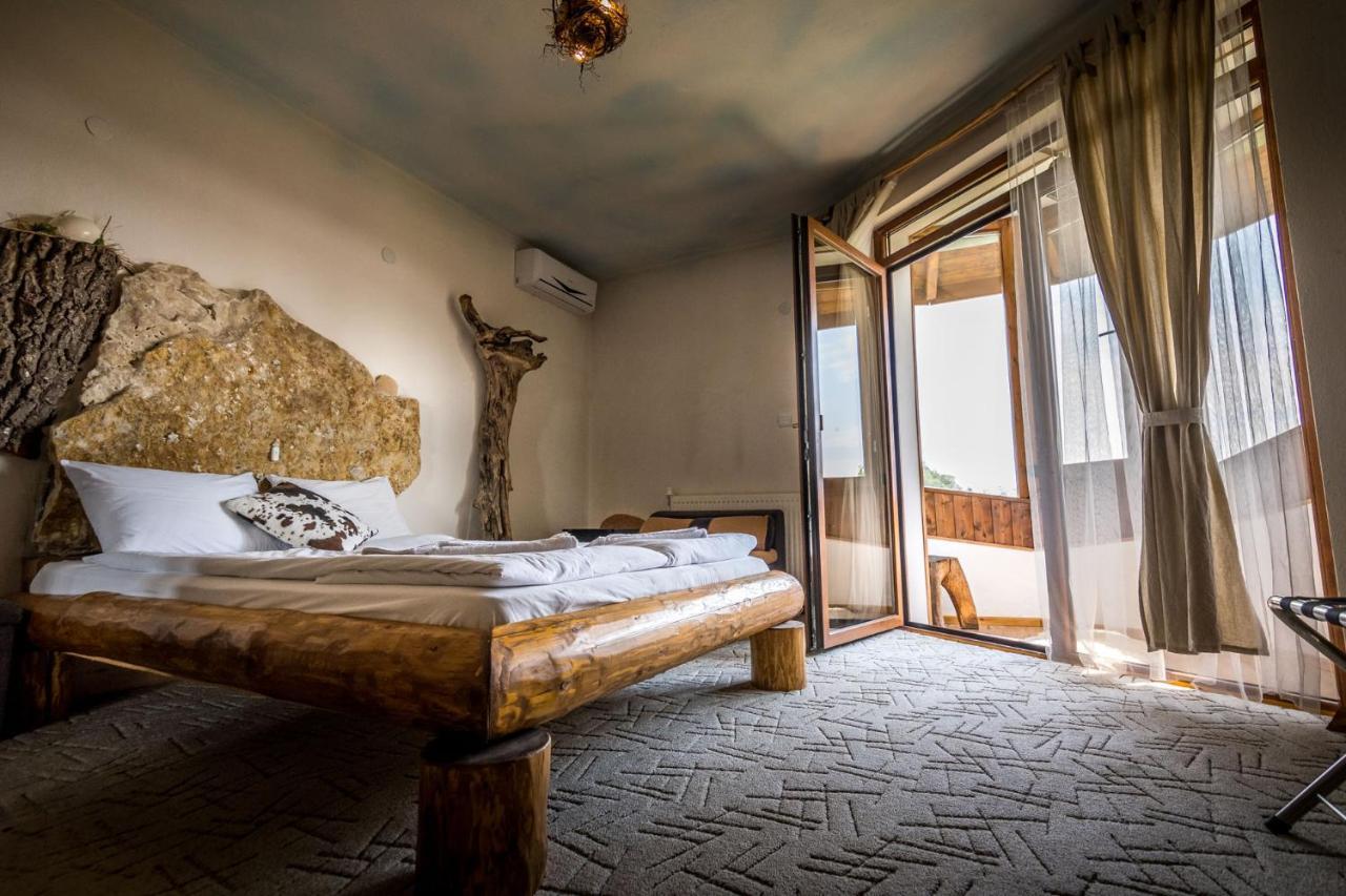 Hotel Tihiat Kut Complex Kjustendil Exteriér fotografie