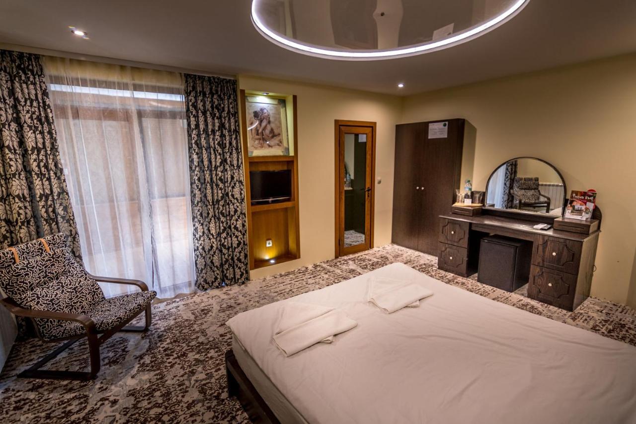 Hotel Tihiat Kut Complex Kjustendil Exteriér fotografie