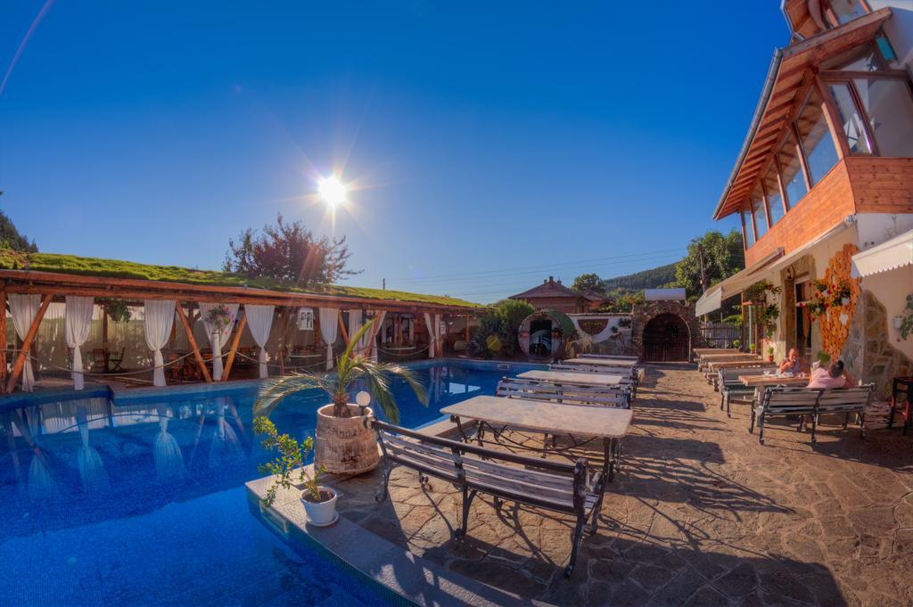 Hotel Tihiat Kut Complex Kjustendil Exteriér fotografie